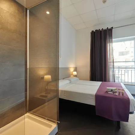 Hostal Mayerling Centro-2