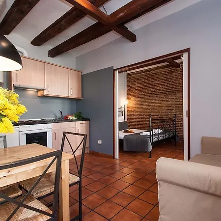 Plaza Real Apartments-3